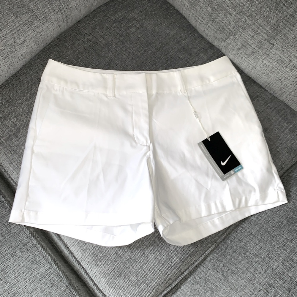 Nike Golf ⛳️ women shorts 🩳